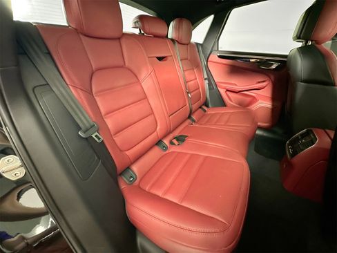 New 2026 Porsche Macan S image 27