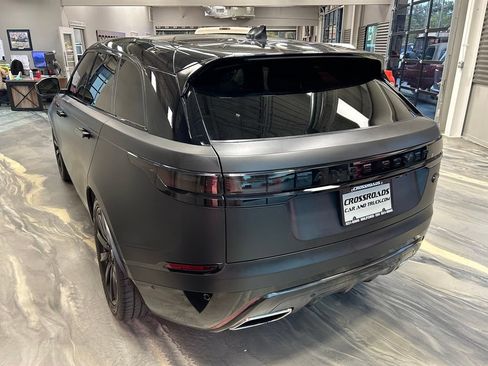 Used 2018 Land Rover Range Rover Velar R-Dynamic SE AWD/4WD image 30