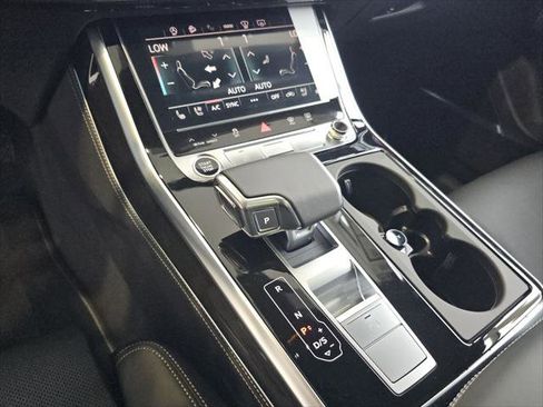 New 2025 Audi Q7 3.0T Prestige image 10