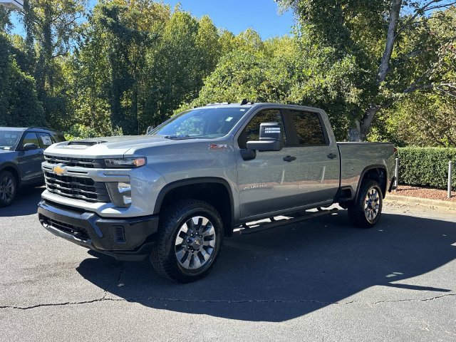 Used 2024 Chevrolet Silverado 2500 Custom w/ Custom Value Package AWD/4WD image 2