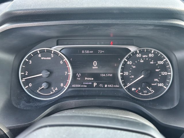 Used 2025 Nissan Rogue SV FWD image 12