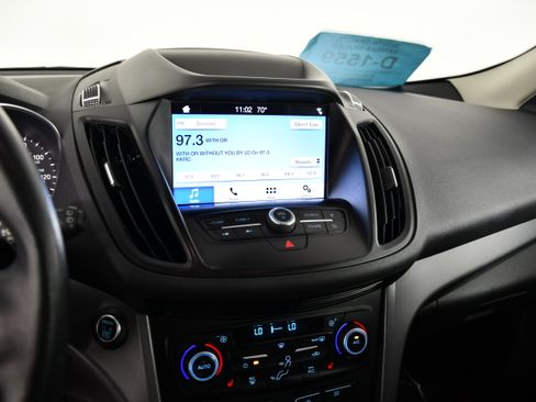 Used 2019 Ford Escape SEL image 26