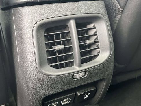 Used 2021 Jeep Cherokee Limited image 20