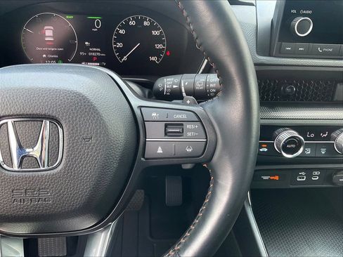 Used 2025 Honda CR-V Sport image 29