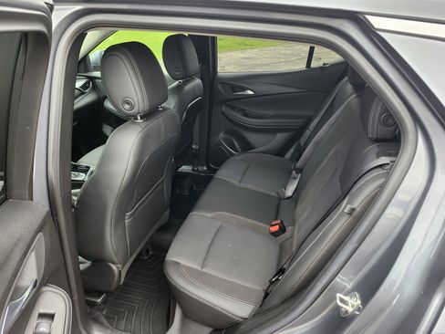Used 2022 Buick Encore GX Preferred w/ Cold Weather Comfort Package AWD/4WD image 25