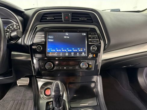 Used 2016 Nissan Maxima SR FWD image 15