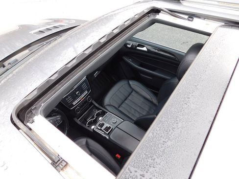 Used 2018 Mercedes-Benz GLE 350 4MATIC image 10