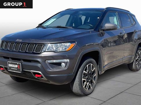 Used 2020 Jeep Compass Trailhawk image 1