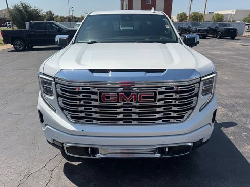 Used 2023 GMC Sierra 1500 Denali w/ Technology Package AWD/4WD image 9
