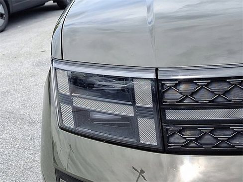 Certified 2025 Hyundai Santa Fe Calligraphy image 8