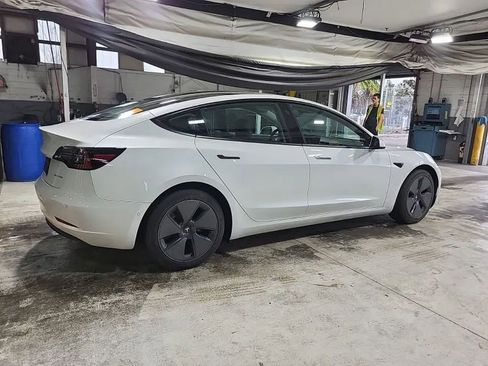 Used 2022 Tesla Model 3 Long Range image 4