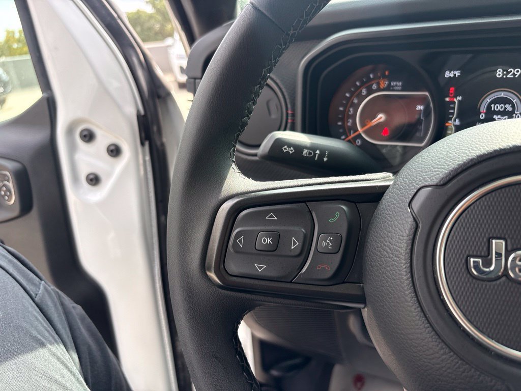 Used 2026 Jeep Gladiator Rubicon AWD/4WD image 23