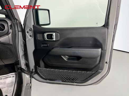 Used 2023 Jeep Wrangler Unlimited Sahara w/ Cold Weather Group AWD/4WD image 37
