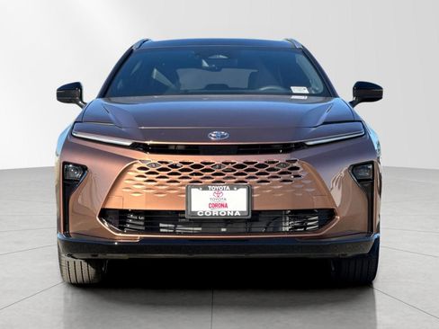 New 2025 Toyota Crown Signia image 8