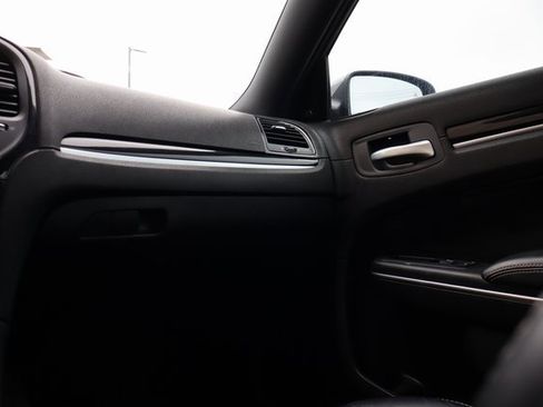 Used 2018 Chrysler 300 S w/ 300S Premium Group image 42