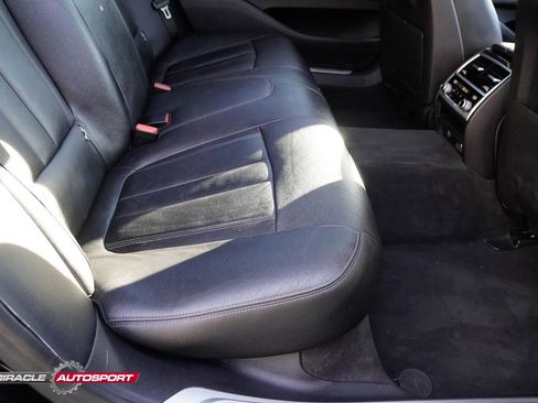 Used 2018 BMW 740i image 34