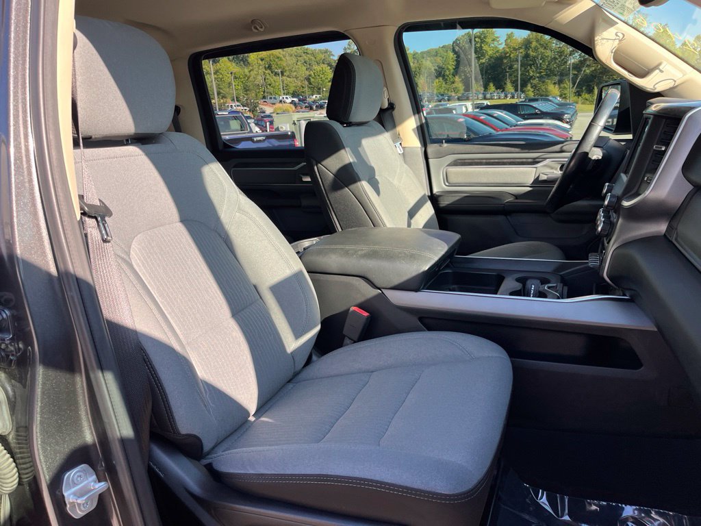 Used 2019 RAM 1500 Big Horn AWD/4WD image 12