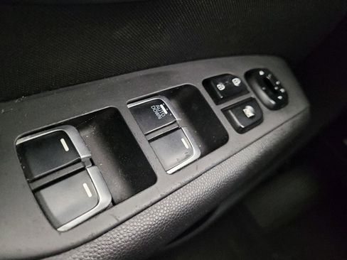 Used 2017 Kia Soul FWD image 27