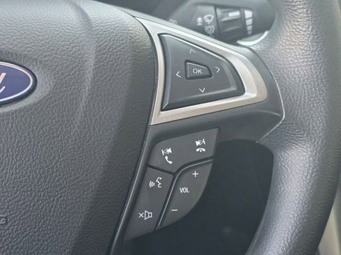 Used 2020 Ford Fusion SE FWD image 28