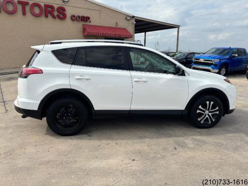 Used 2016 Toyota RAV4 LE FWD image 8