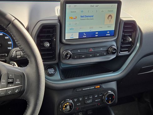 Used 2023 Ford Bronco Sport Badlands image 16