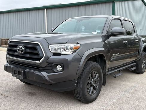 Used 2023 Toyota Tacoma SR5 RWD image 13