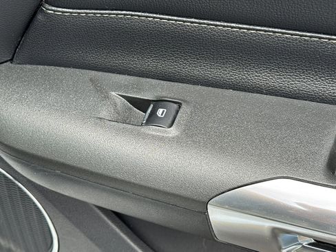 Used 2015 Ford Mustang Premium RWD image 21