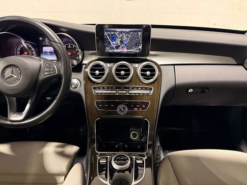 Used 2018 Mercedes-Benz C 300 4MATIC Sedan image 18
