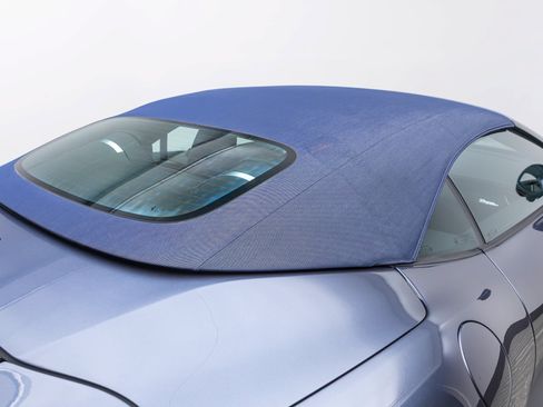 Used 2024 Ferrari Roma Spider RWD image 37
