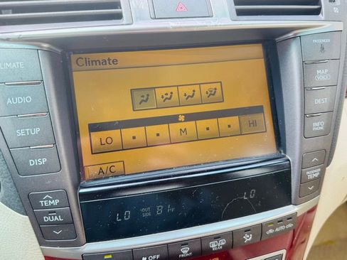 Used 2012 Lexus LS 460 w/ Comfort Pkg RWD image 22