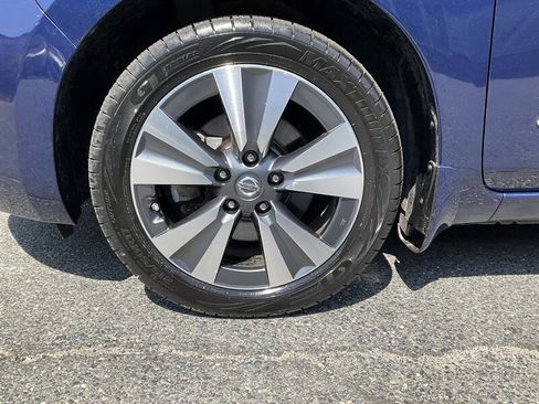 Used 2017 Nissan Leaf SV image 8