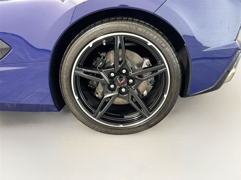 Used 2025 Chevrolet Corvette Stingray Preferred Cpe w/ 2LT RWD image 30