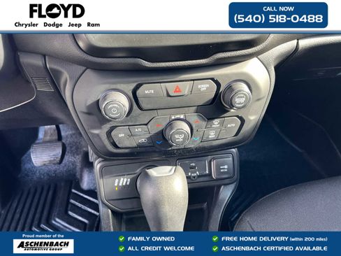 Used 2018 Jeep Renegade Sport w/ Power & Air Group AWD/4WD image 18