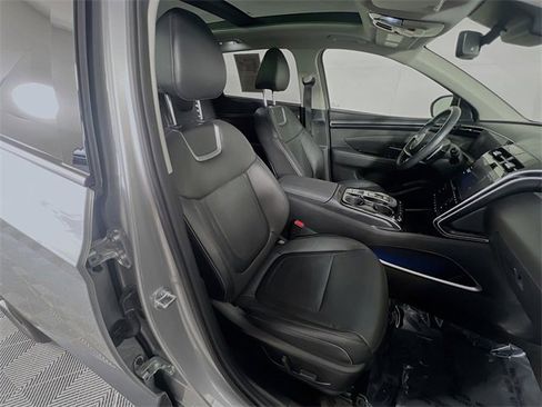 Used 2024 Hyundai Tucson Limited image 29