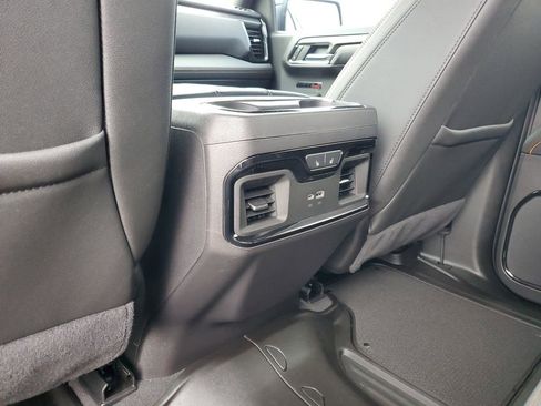 Used 2024 GMC Sierra 1500 AT4 w/ AT4 Premium Package image 31