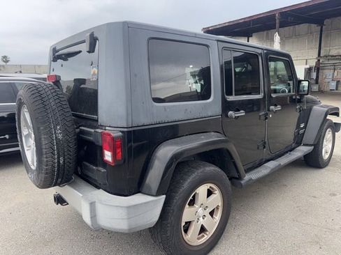 Used 2008 Jeep Wrangler Unlimited Sahara w/ Dual Top Group image 5