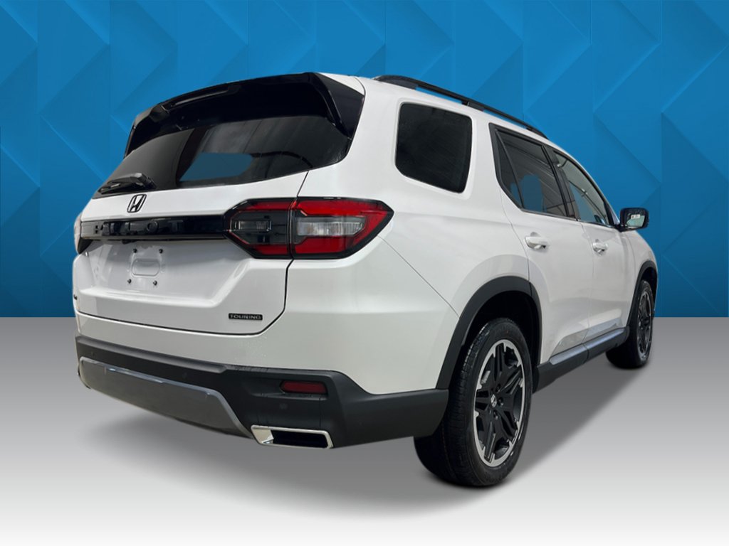 New 2026 Honda Pilot Touring image 2