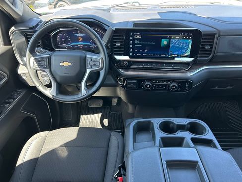 Used 2025 Chevrolet Silverado 1500 LT RWD image 16
