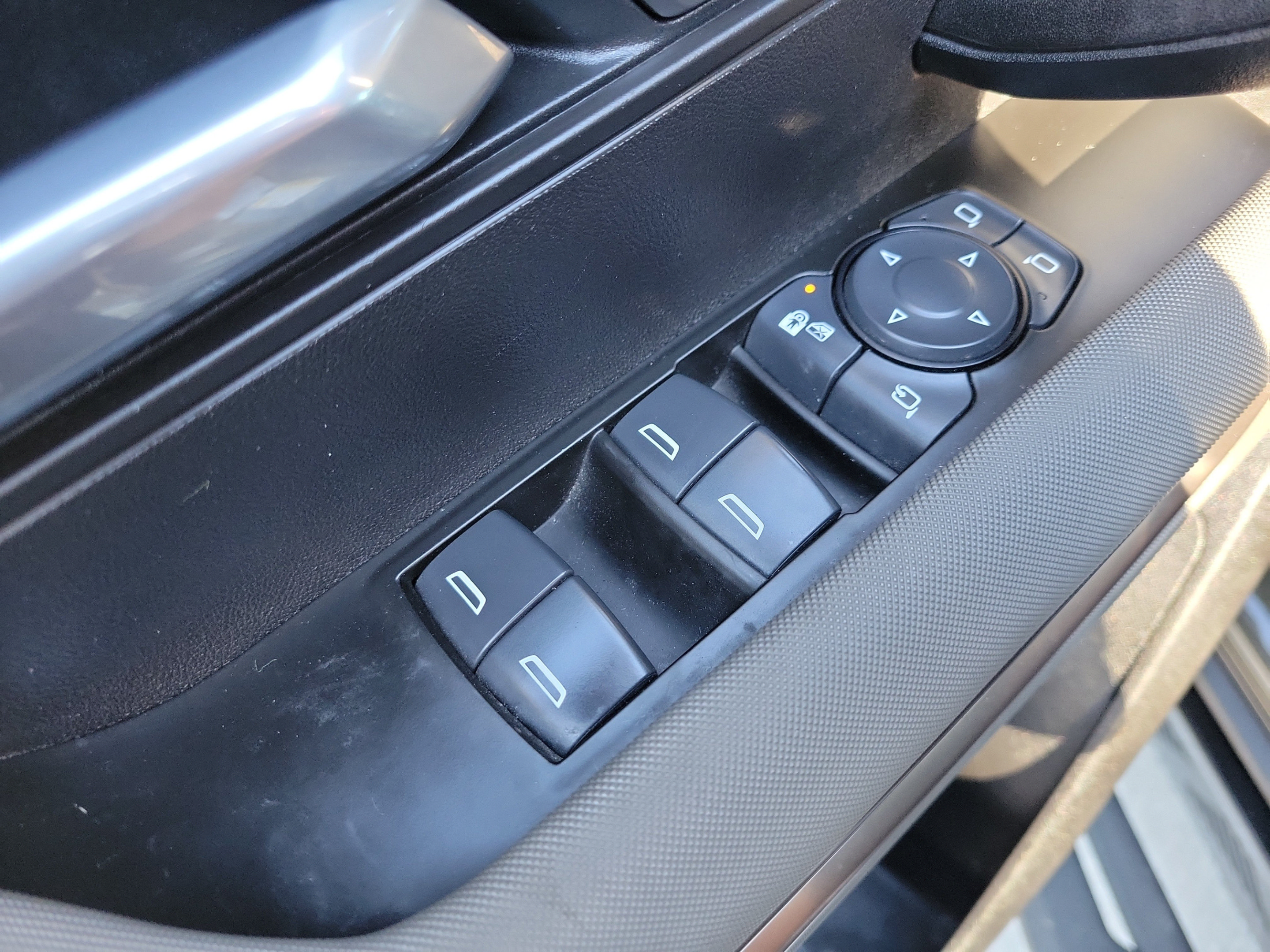 Used 2025 GMC Hummer EV 2X AWD/4WD image 13