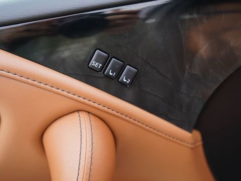 Used 2023 INFINITI QX80 Sensory w/ All-Season Package image 12