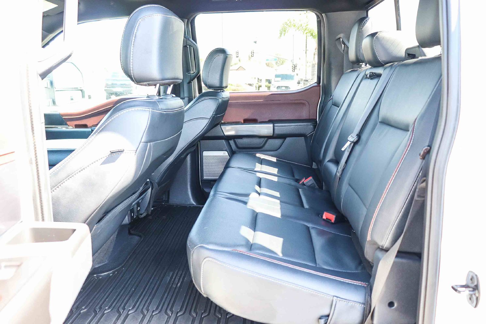 Used 2023 Ford F150 Lariat w/ Equipment Group 502A High AWD/4WD image 17