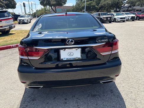 Used 2014 Lexus LS 460 w/ Comfort Package RWD image 4