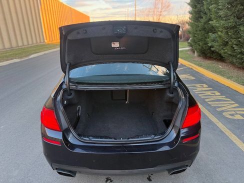 Used 2012 BMW 550i xDrive Sedan image 37