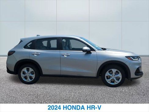 Certified 2024 Honda HR-V LX image 6