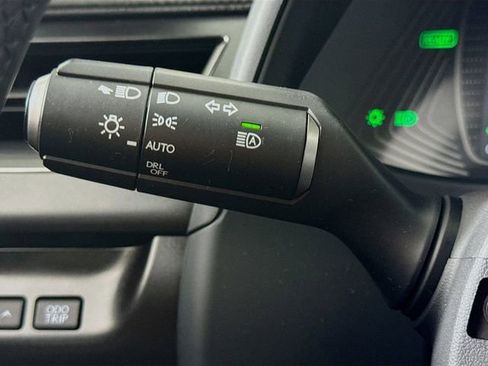 Used 2024 Lexus UX 250h FWD image 15