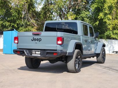 Used 2025 Jeep Gladiator Sport