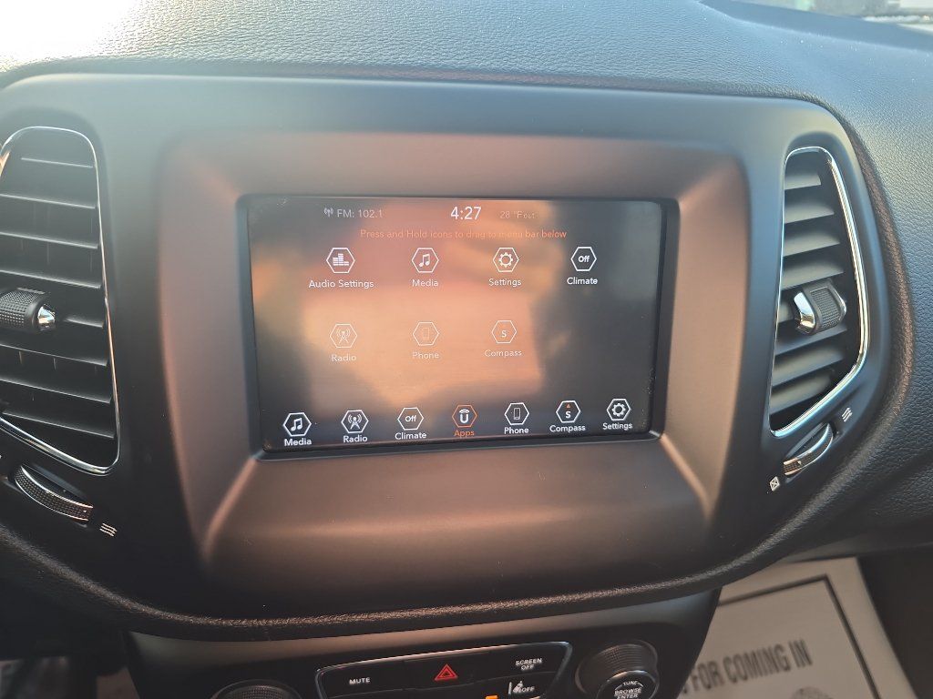 Used 2019 Jeep Compass Latitude w/ Safety & Security Group AWD/4WD image 21