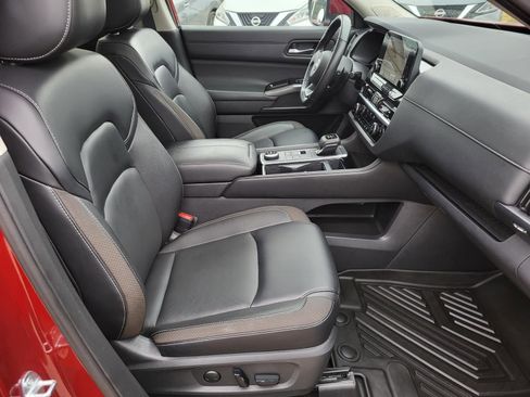 Certified 2023 Nissan Pathfinder SL w/ SL Premium Package image 15