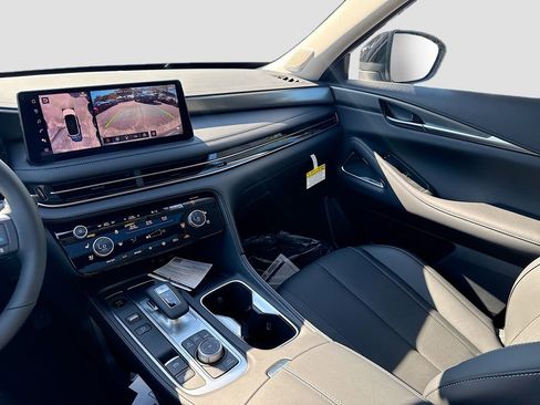 Certified 2026 INFINITI QX60 Luxe w/ Cargo Package FWD image 26