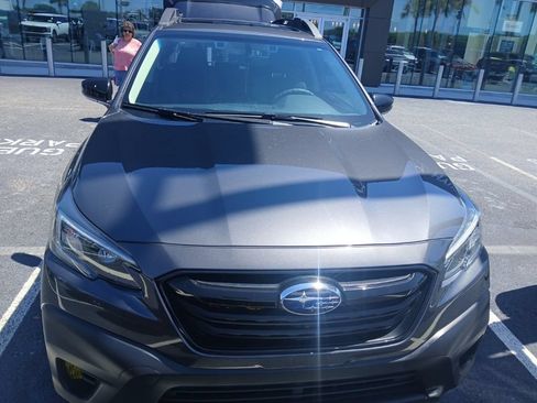 Used 2020 Subaru Outback Onyx Edition XT AWD/4WD image 4